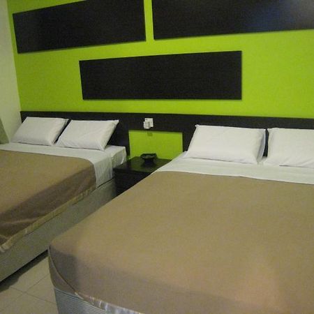 Tropicana Inn Sitiawan Exterior foto